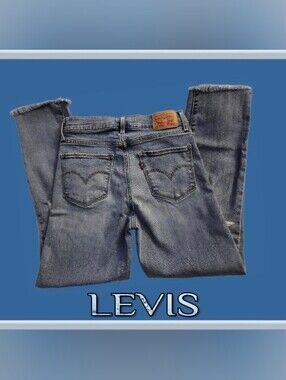 Levis 724 High Rise Straight Crop Jeans